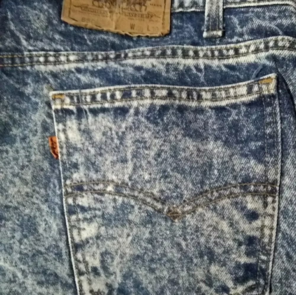 Vintage 550 Levi's Jeans Hemmed to Capri Length